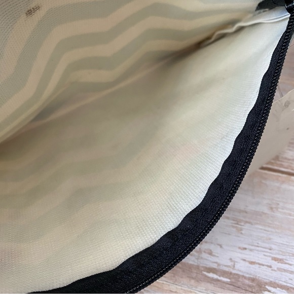 SEPHORA - ZIGZAG MAKEUP BAG 3 PIECES - NWT - Picture 7 of 7